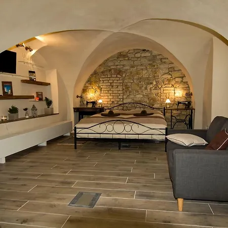 Apartamento U Gotického Dvojčete