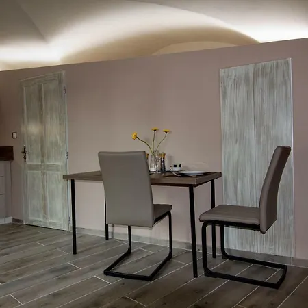 Apartment U Gotickeho Dvojcete Litomerice